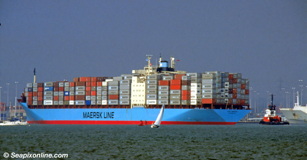 Lexa Maersk, Maersk Tokyo, MSC Kyoto 7825411 ID 512